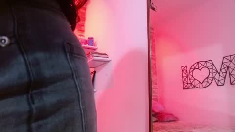 Lily  online show from 04-30-26, 08:57