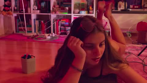 Snapshot of lily_smily chatting on 11-24-25, 03:34 Lily online show from 11-24-25, 03:34