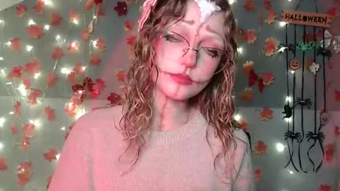 small lily online show from 10-21-25, 03:13