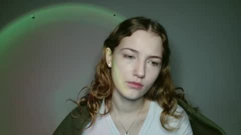 small lily online show from 01-19-26, 07:12