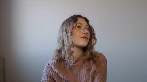 small lily online show from 03-05-26, 01:18