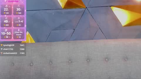 lily_waist online show from 01-18-25, 09:34