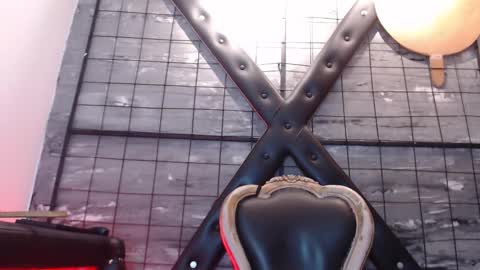 Lily online show from 10-21-25, 12:06