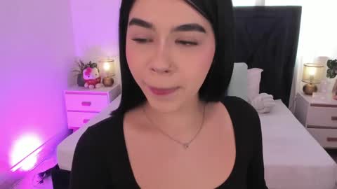 Snapshot of lily_woodz chatting on 05-14-26, 07:20 LilyWoodz online show from 05-14-26, 07:20
