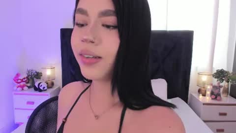 Snapshot of lily_woodz chatting on 06-09-26, 07:14 LilyWoodz online show from 06-09-26, 07:14