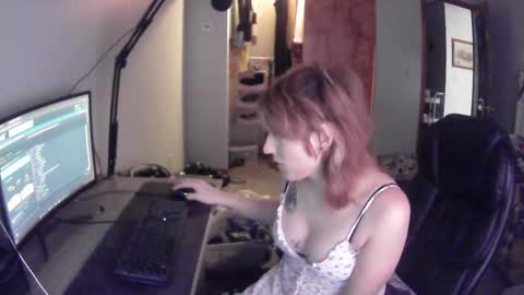 lilybvixen online show from 10-16-25, 01:34