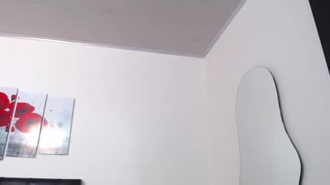 lilyfox23 online show from 09-29-25, 09:30