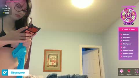 Lily Grace online show from 02-22-26, 01:07