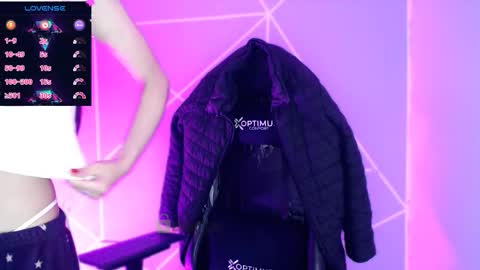 Snapshot of lilylouisee_ chatting on 12-02-25, 08:59 Liliana louise online show from 12-02-25, 08:59