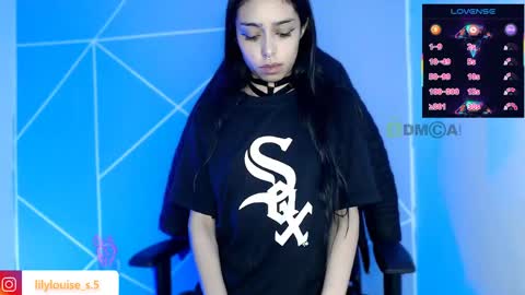 Snapshot of lilylouisee_ chatting on 05-03-26, 11:55 Liliana louise online show from 05-03-26, 11:55