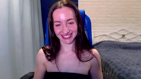 Lily online show from 04-23-26, 07:41