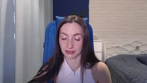 Lily online show from 07-31-26, 07:41
