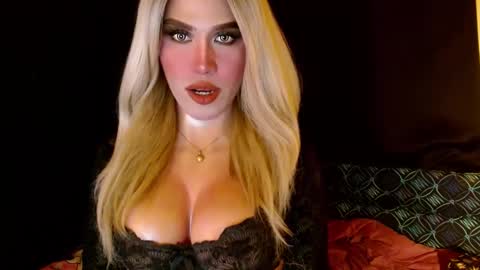 Snapshot of lilymonstercock chatting on 12-26-24, 03:27 IM YOUR TRUE GODESS Lilymonstercock online show from 12-26-24, 03:27