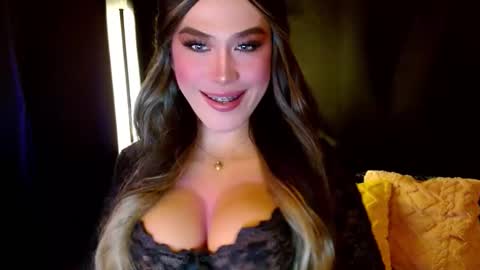 Snapshot of lilymonstercock chatting on 01-31-25, 12:50 IM YOUR TRUE GODESS Lilymonstercock online show from 01-31-25, 12:50