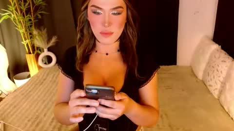 Snapshot of lilymonstercock chatting on 10-13-25, 04:34 IM YOUR TRUE GODESS Lilymonstercock online show from 10-13-25, 04:34
