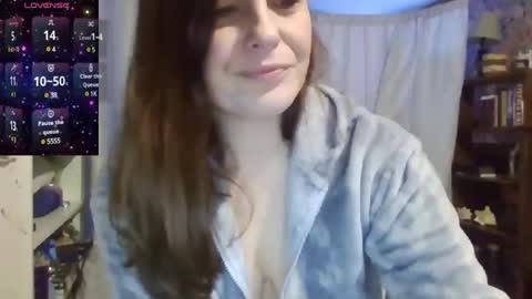 Snapshot of lilypad1981 chatting on 12-11-24, 05:04 lilypad1981 online show from 12-11-24, 05:04