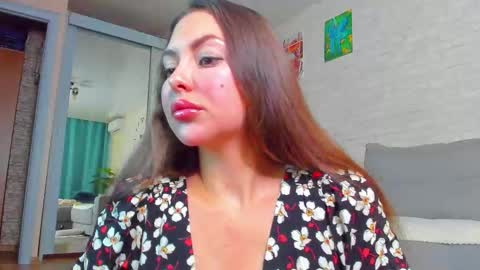Snapshot of lilyt_007 chatting on 10-04-25, 01:25 lilyt_007 online show from 10-04-25, 01:25