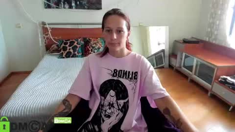 Snapshot of lilyviolet7 chatting on 07-14-26, 07:24 Hi Im Lily online show from 07-14-26, 07:24
