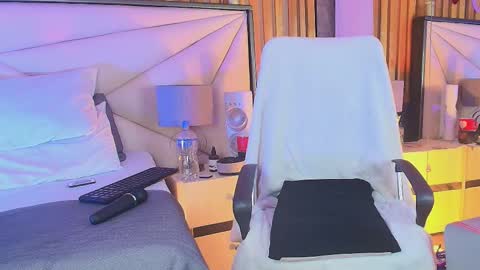 Snapshot of lilyybigass chatting on 09-30-25, 02:33 Lilly online show from 09-30-25, 02:33