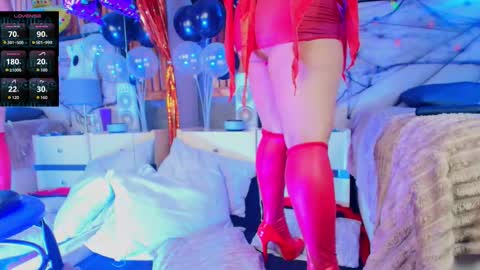 Snapshot of lilyybigass chatting on 10-10-25, 11:53 Lilly online show from 10-10-25, 11:53