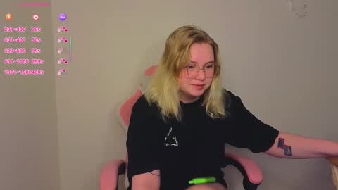 lime cat online show from 11-29-25, 03:20