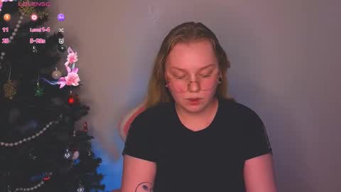 lime cat online show from 12-20-25, 01:56