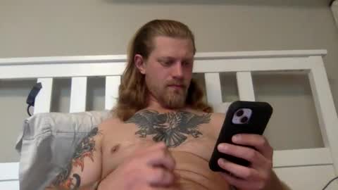 Chris online show from 11-05-25, 05:24