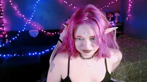 Snapshot of lina2d_tyan chatting on 12-19-25, 04:36 Lina2D tyan online show from 12-19-25, 04:36