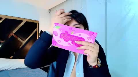 Snapshot of lina_bedoya chatting on 03-11-26, 11:49 Lina Bedoya online show from 03-11-26, 11:49