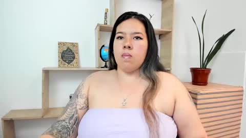 Snapshot of lina_browm chatting on 04-30-26, 06:25 Lina Browm online show from 04-30-26, 06:25