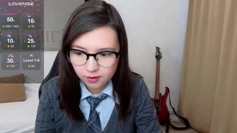 Lina online show from 10-16-25, 01:06