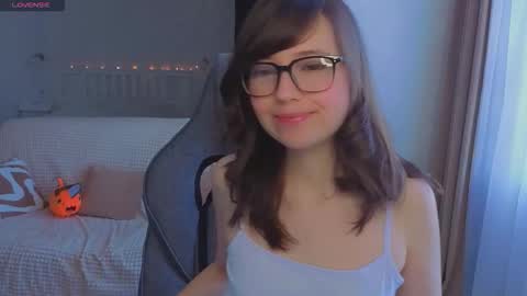 Lina online show from 03-25-26, 04:07