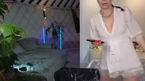 lina_flore online show from 06-07-26, 09:18