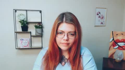 lina_ri online show from 10-26-25, 09:10