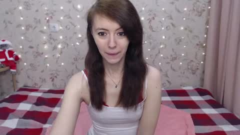 Snapshot of lina_rouge_ chatting on 12-21-24, 10:17 Lina Rouge online show from 12-21-24, 10:17