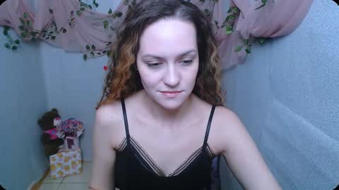 Lina online show from 12-15-24, 08:08