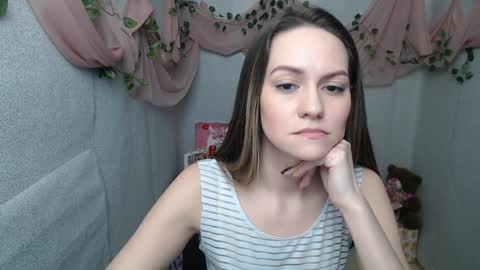 Lina online show from 01-14-25, 06:45