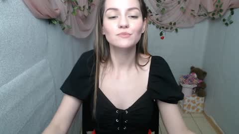 Lina online show from 01-18-25, 09:56