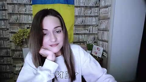 Lina online show from 11-29-25, 02:42