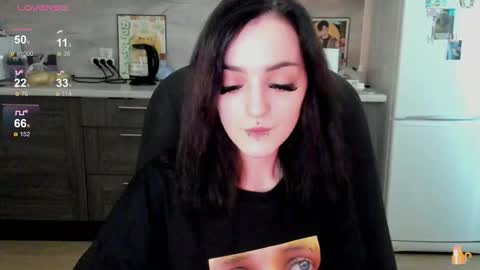 Snapshot of lina_tyaan chatting on 09-11-25, 08:03 Lina 3 1715622743 online show from 09-11-25, 08:03