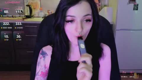 Snapshot of lina_tyaan chatting on 10-04-25, 06:33 Lina 3 1715622743 online show from 10-04-25, 06:33