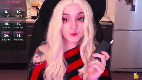 Lina 3  1715622743 online show from 10-28-25, 07:45