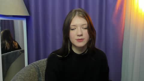 Snapshot of lina_vi chatting on 12-19-24, 11:57 Lina online show from 12-19-24, 11:57
