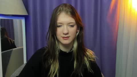 Snapshot of lina_vi chatting on 12-20-24, 03:03 Lina online show from 12-20-24, 03:03