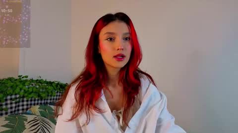 Snapshot of linaage chatting on 03-18-26, 06:33 Lina online show from 03-18-26, 06:33
