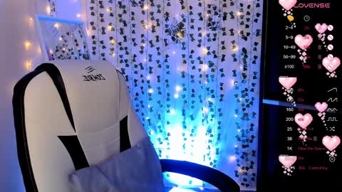 Lina online show from 04-09-26, 04:56