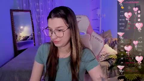 Lina online show from 07-18-26, 02:38