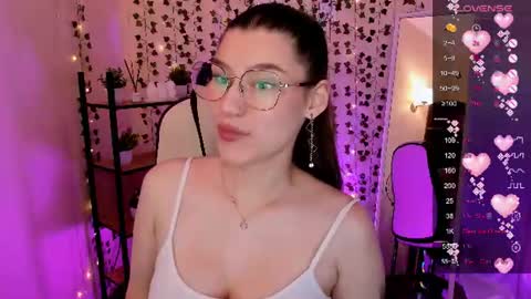Lina online show from 07-21-26, 03:09