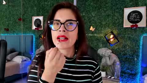 Snapshot of linagh chatting on 05-28-26, 11:29 Lina online show from 05-28-26, 11:29