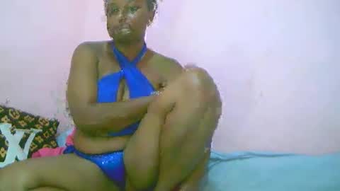 linah1123 online show from 09-28-25, 06:35